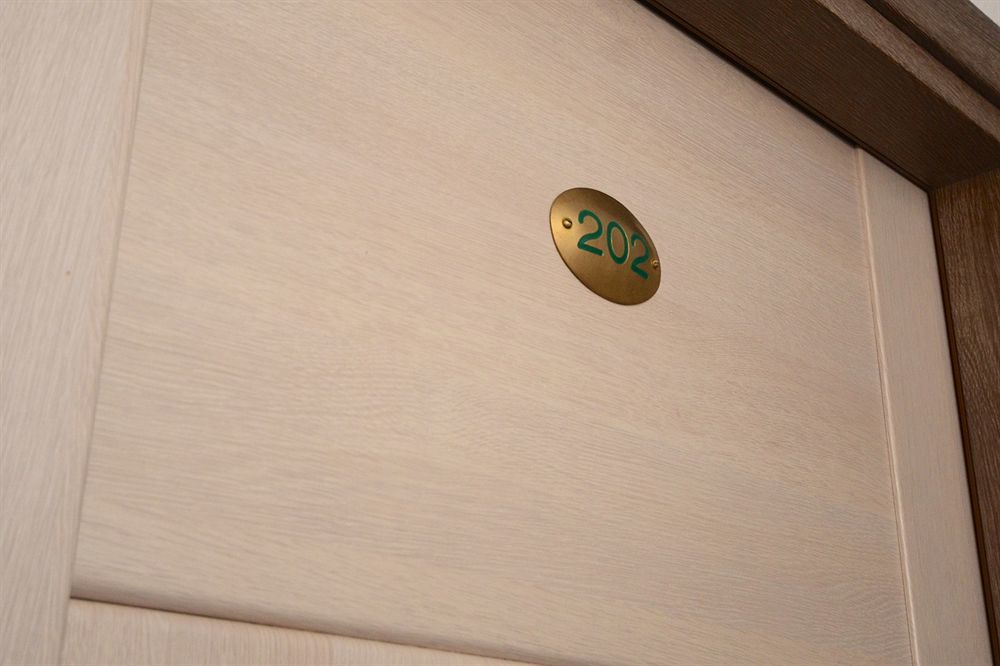 Hotel Clinton كازوريا المظهر الخارجي الصورة