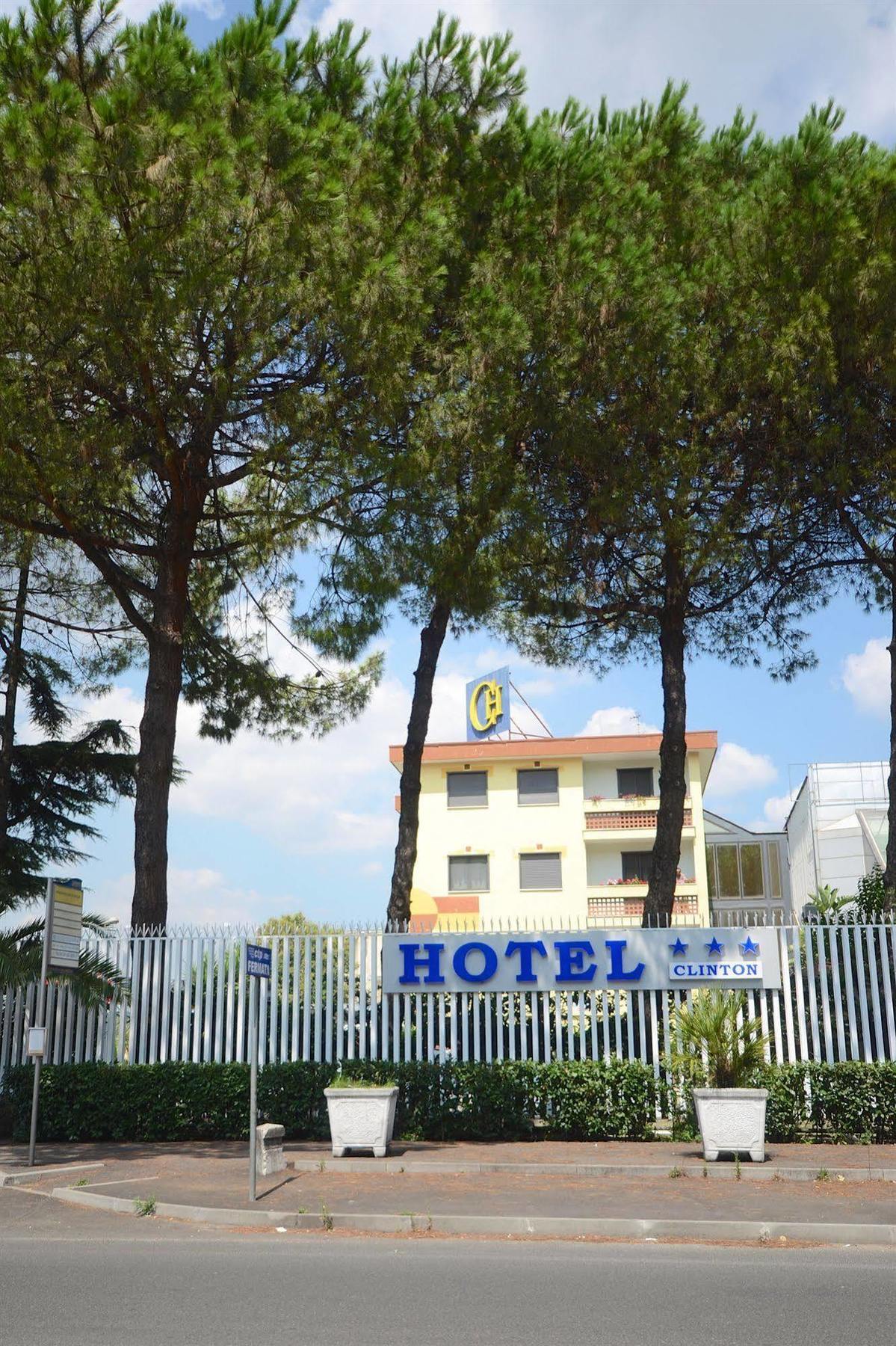 Hotel Clinton كازوريا المظهر الخارجي الصورة