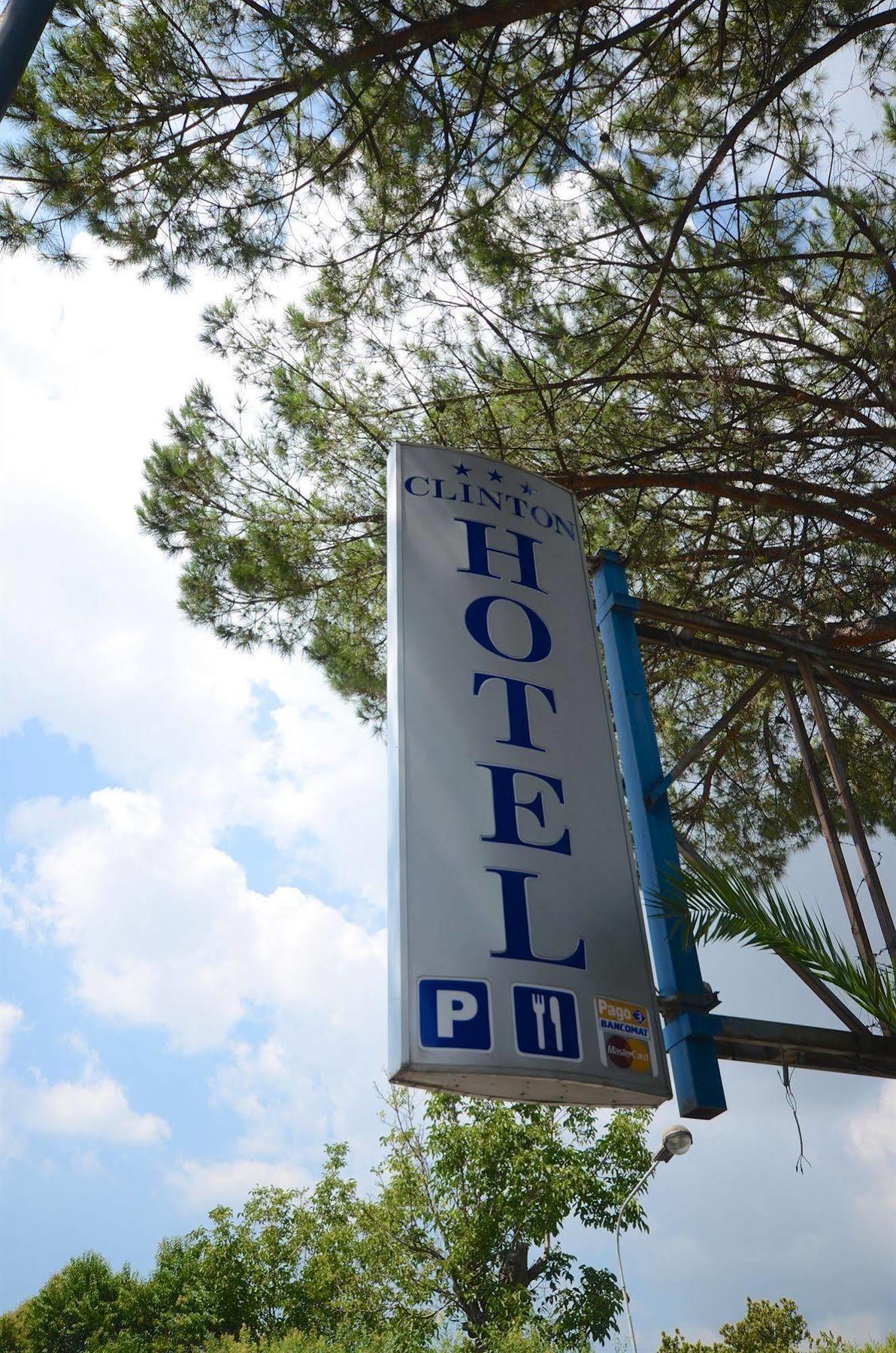 Hotel Clinton كازوريا المظهر الخارجي الصورة